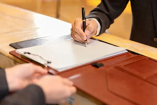 法律为什么不能通俗一点