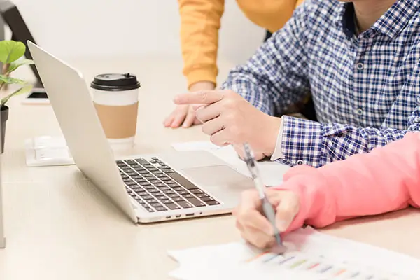 民法吸收什么法律